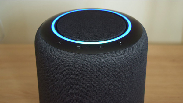 ¿Por qué está parpadeando Alexa? Qué significan los colores de tu altavoz inteligente Echo